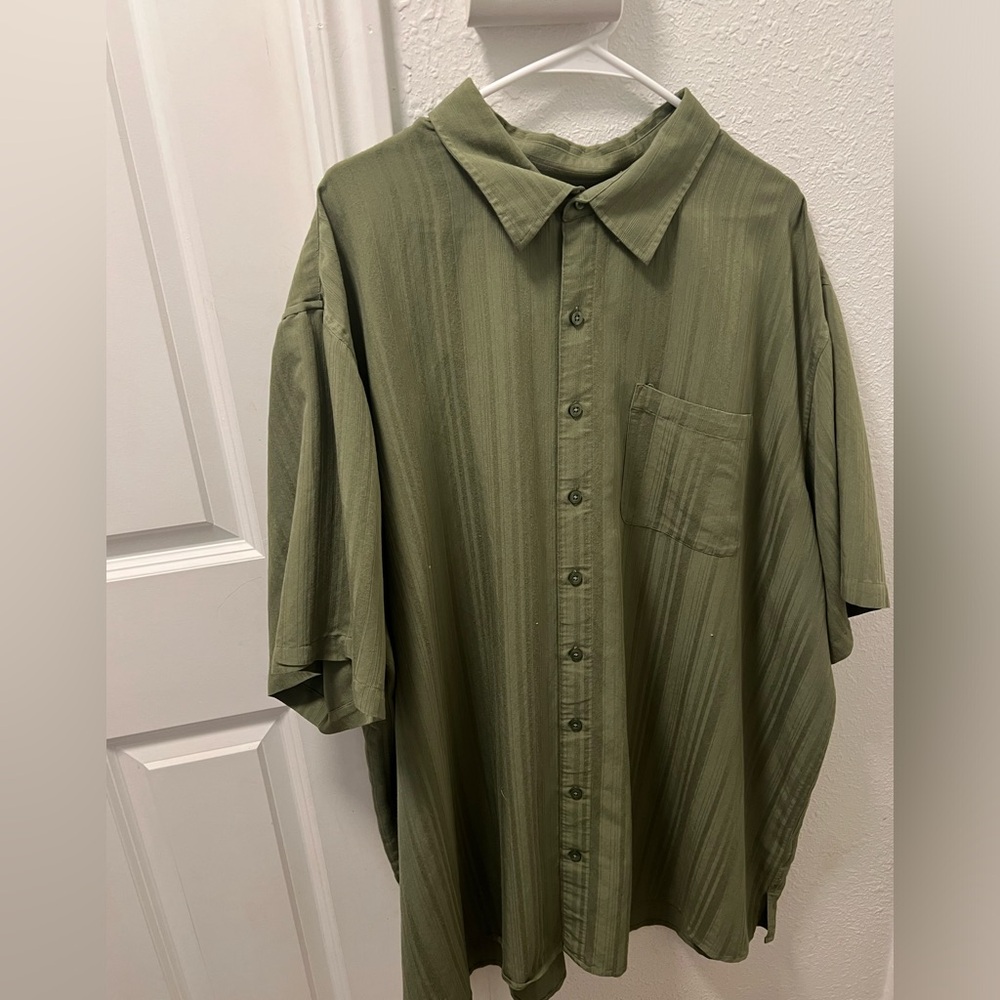 Passport Green Casual Button Down Shirt Lightweight Relaxed Fit